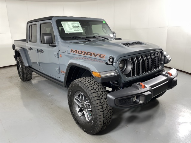 2025 Jeep Gladiator Mojave photo 2