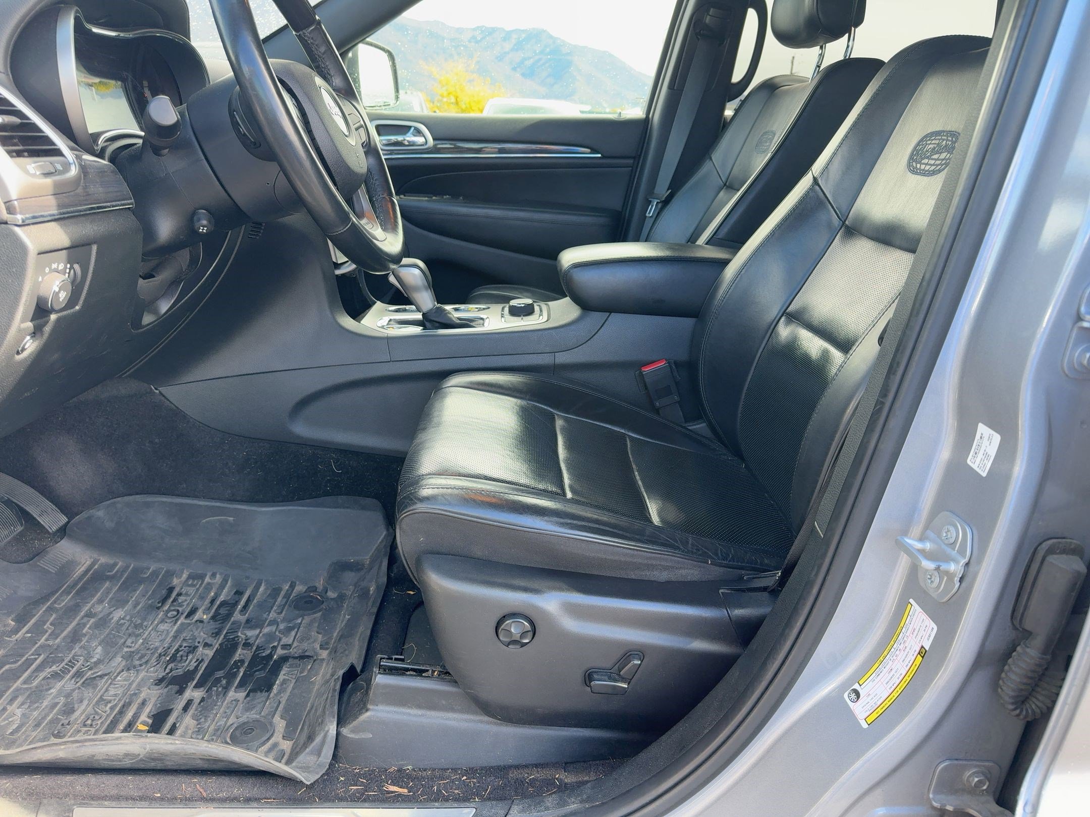 2018 Jeep Grand Cherokee Overland photo 22