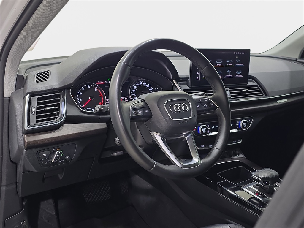 2022 Audi Q5 45 S line Premium photo 10