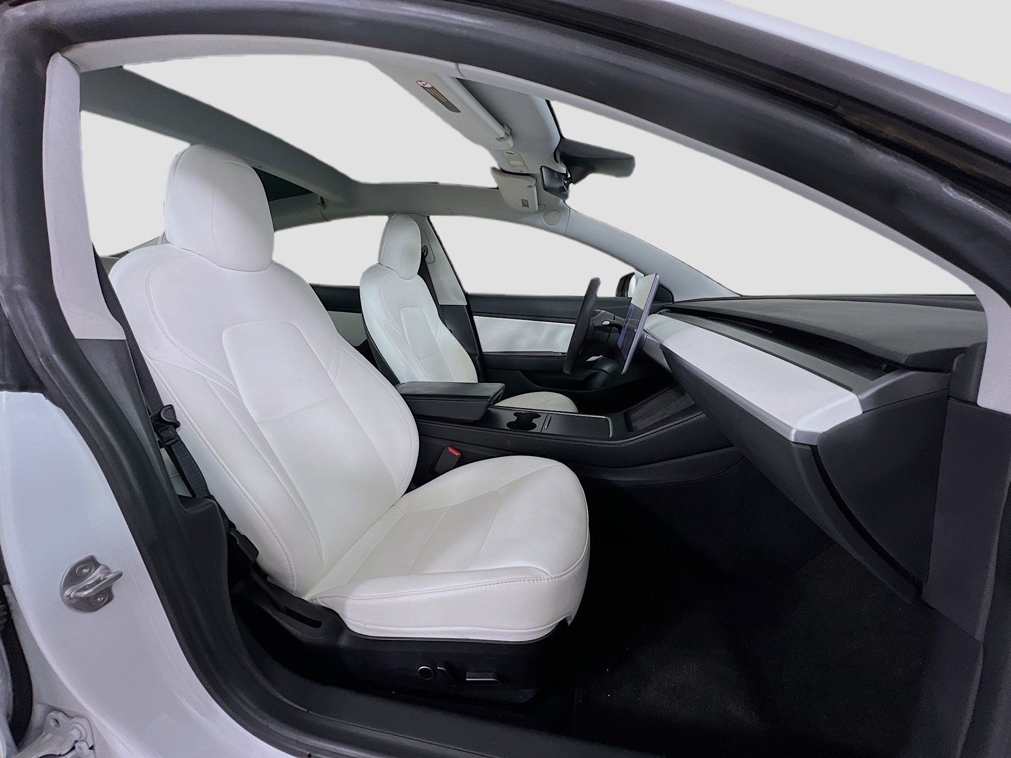 2021 Tesla Model 3 Standard Range Plus photo 21