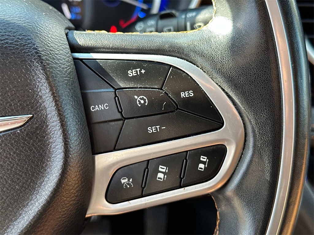 2021 Chrysler Pacifica Hybrid Pinnacle photo 22