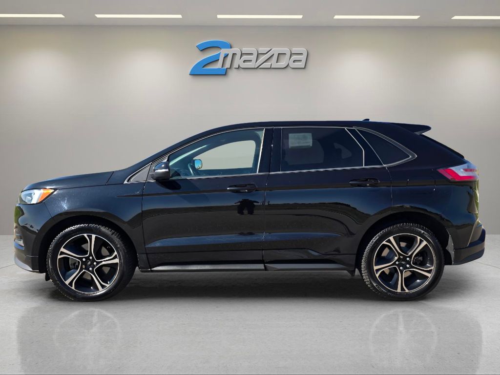2019 Ford Edge ST photo 2
