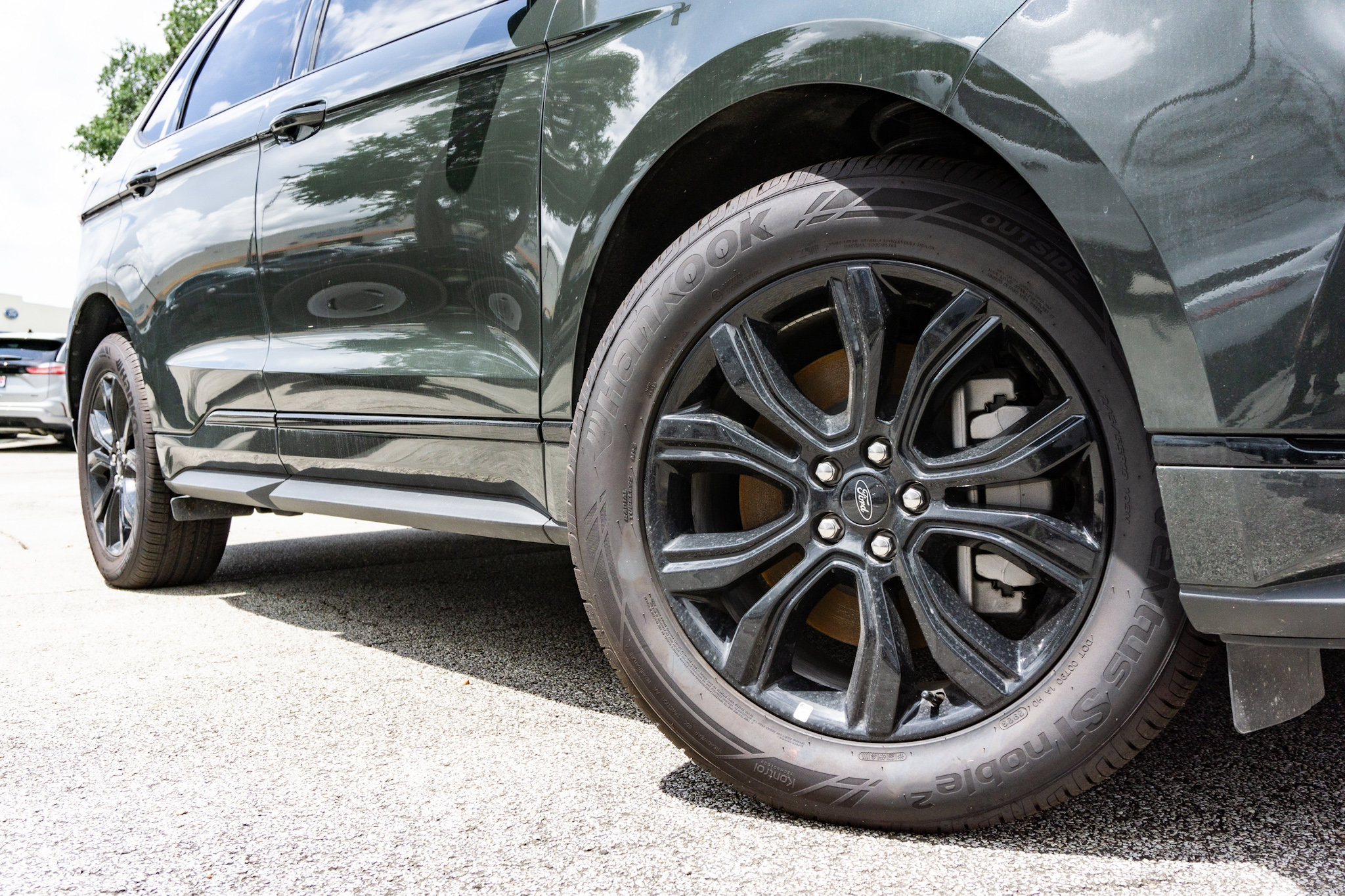 2024 Ford Edge SE photo 2