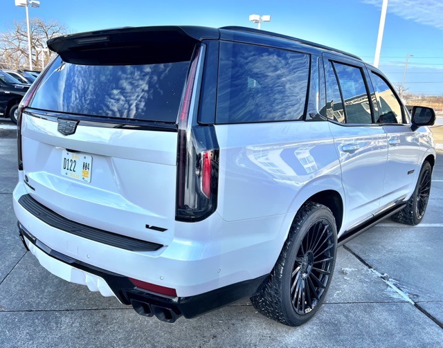 2024 Cadillac Escalade V-Series photo 4