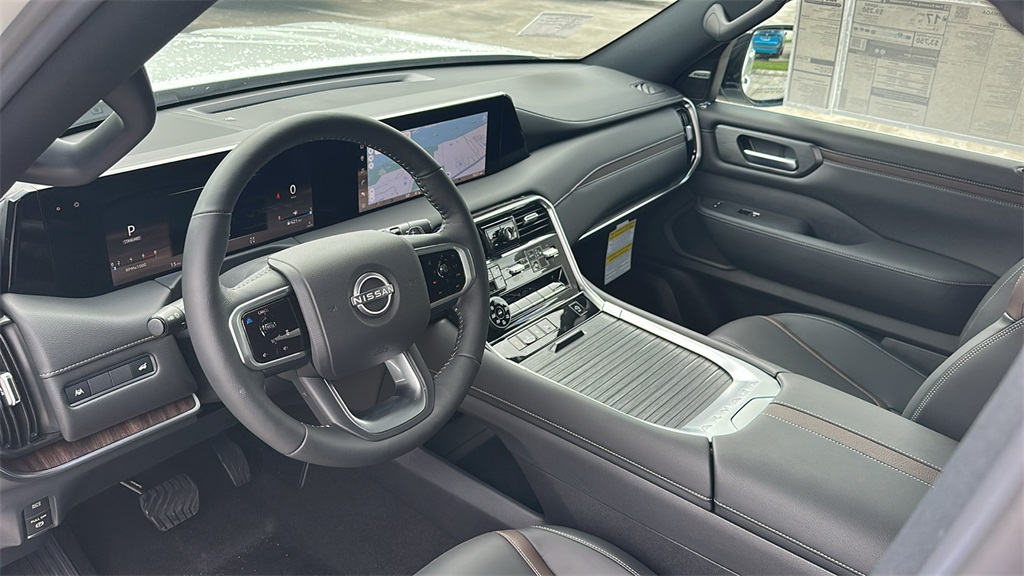 2025 Nissan Armada SL photo 9