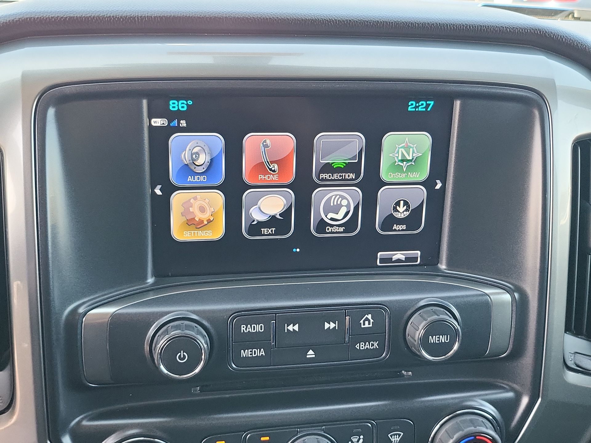 2018 Chevrolet Silverado 1500 LT photo 6