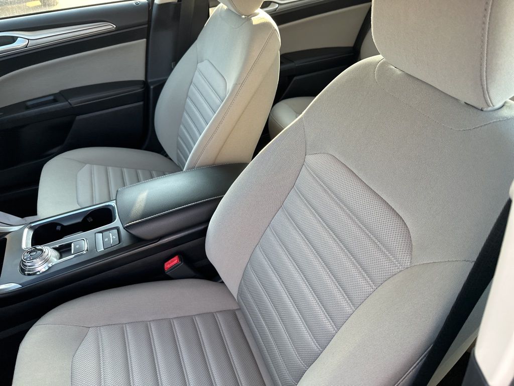 Used 2018 Ford Fusion Hybrid S with VIN 3FA6P0UU5JR100492 for sale in Hutchinson, KS