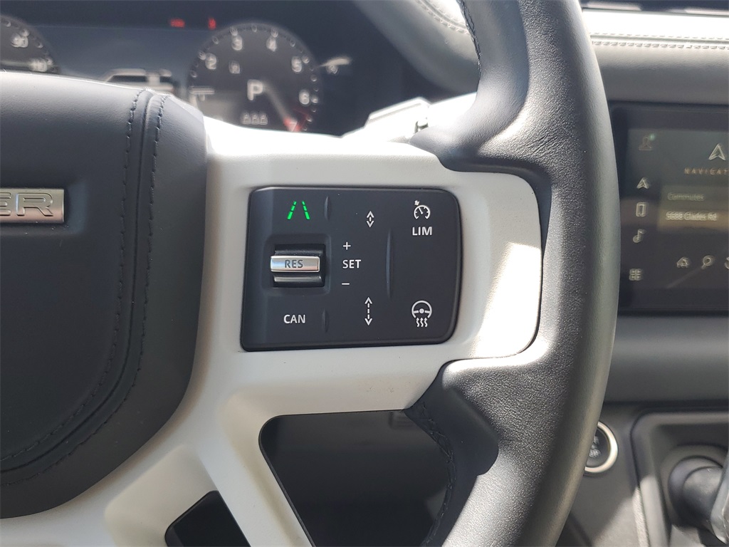2024 Land Rover Defender 110 S photo 24