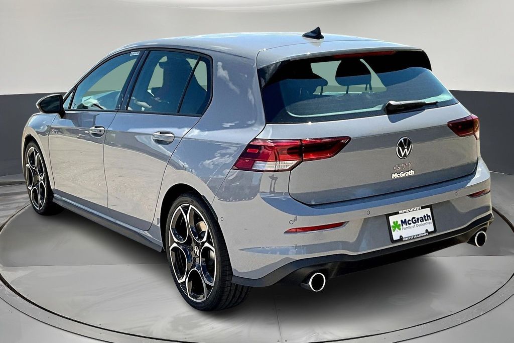 2025 Volkswagen Golf GTI Autobahn photo 3