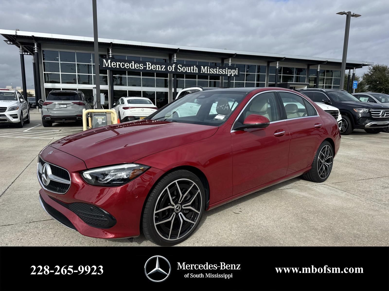 2025 Mercedes-Benz C-Class SE's photo