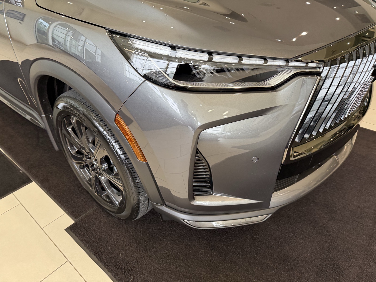 2026 Infiniti QX60 Autograph photo 11