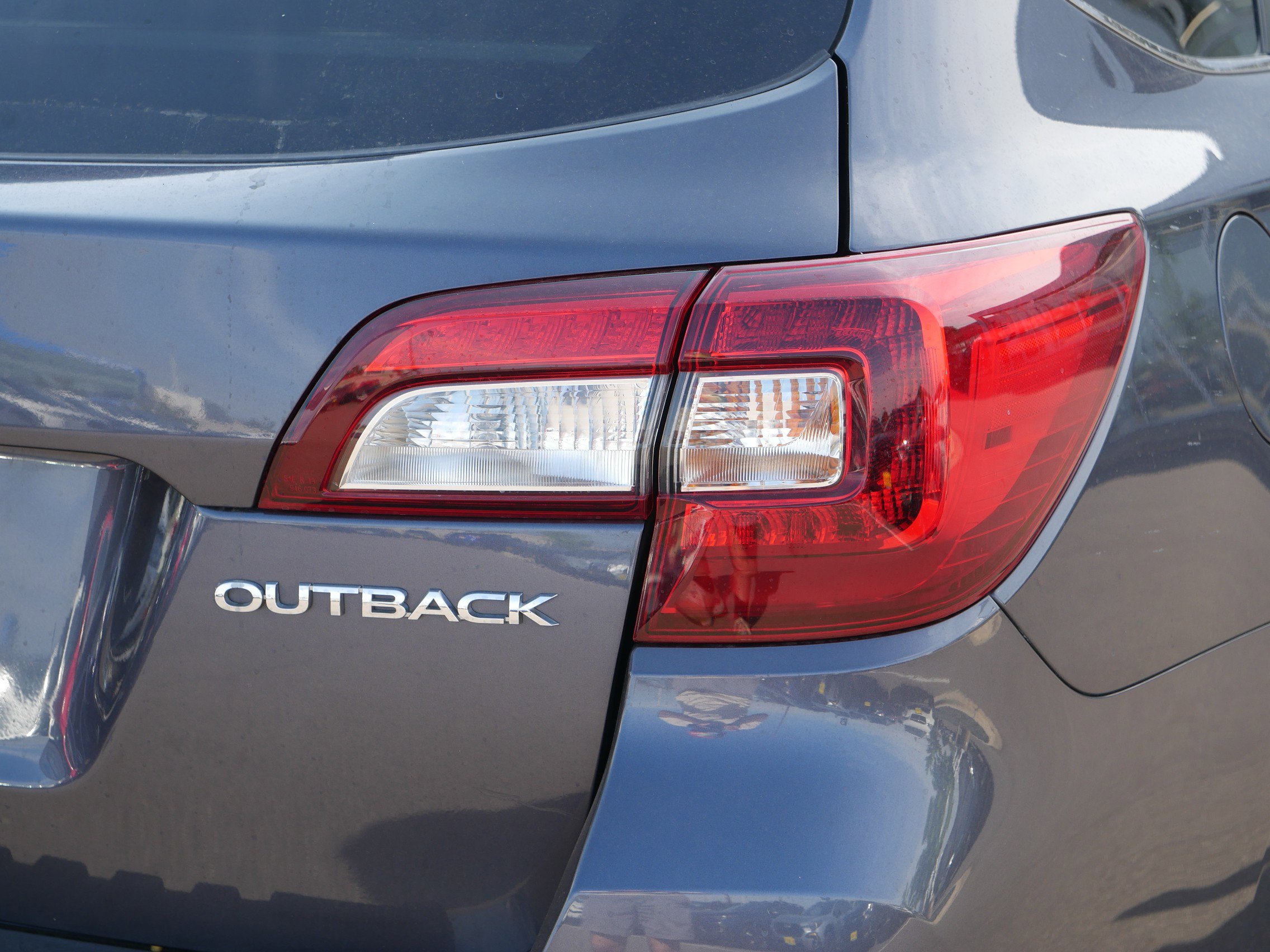 2015 Subaru Outback 2.5i Premium photo 16