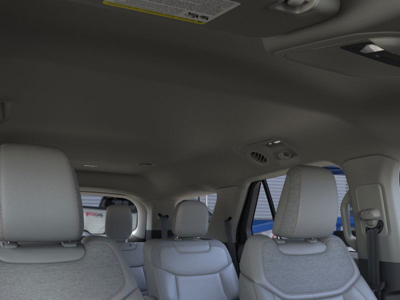 2025 Ford Explorer photo 16