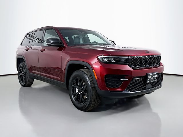 2025 Jeep Grand Cherokee Altitude's photo