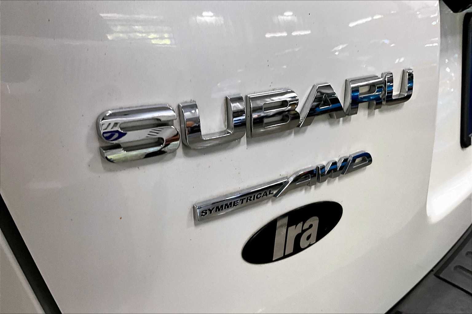 2012 Subaru Outback 2.5i Limited photo 28