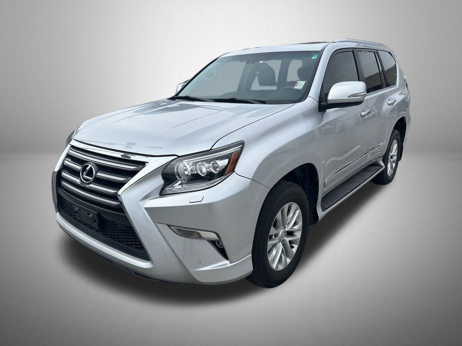 2016 Lexus GX Base's photo