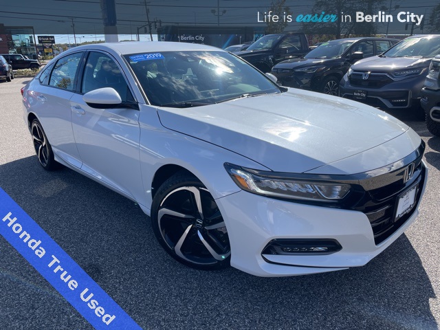 2019 Honda Accord Sport's photo