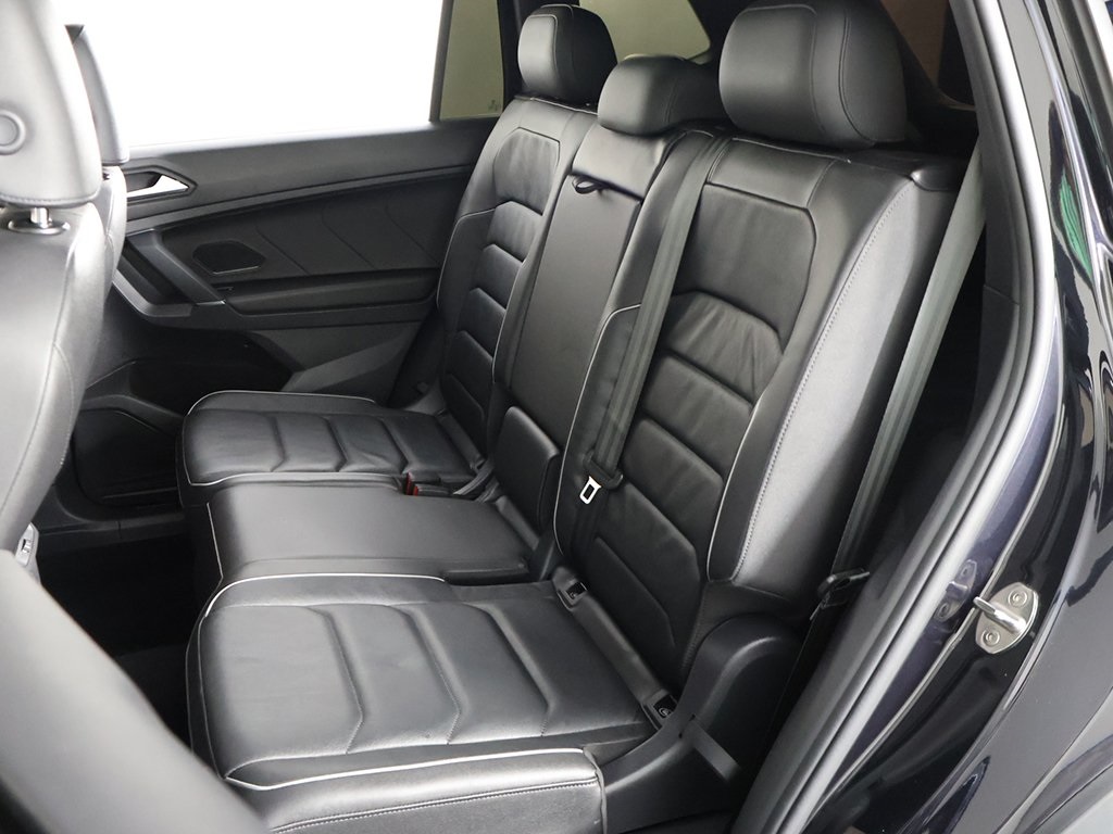 2020 Volkswagen Tiguan SEL Premium R-Line photo 34