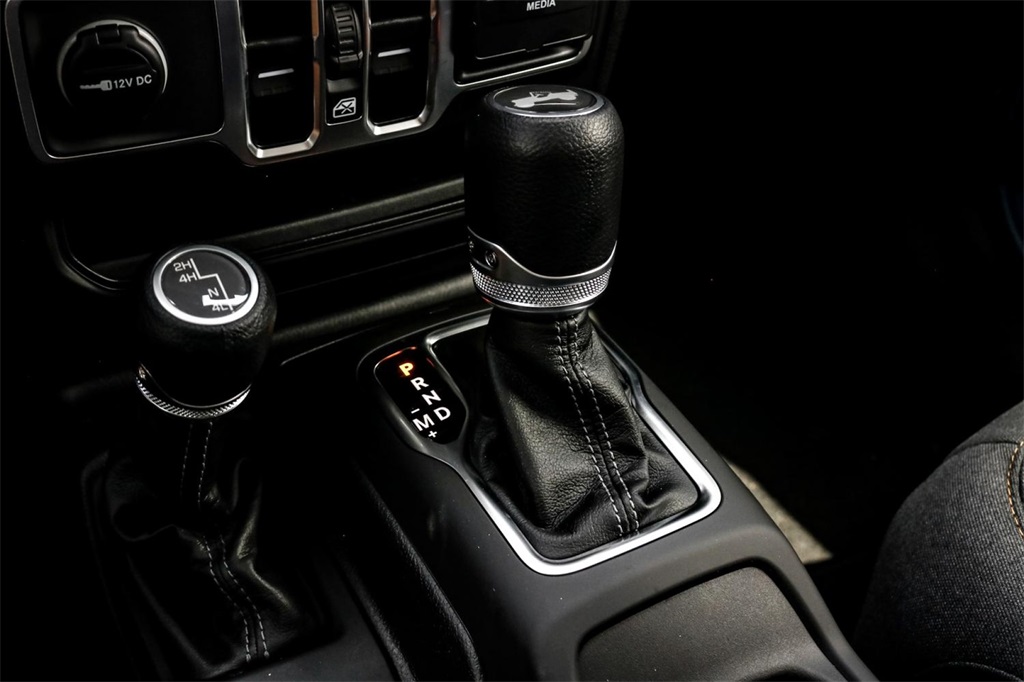 2025 Jeep Wrangler Sahara photo 18