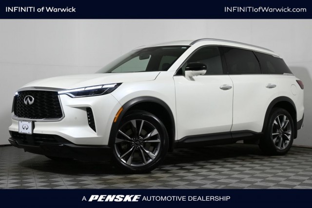 Used White INFINITI | INFINITI of Warwick