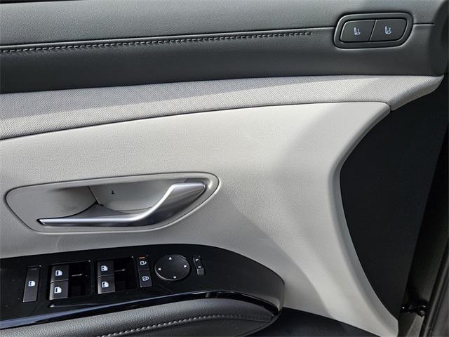 2025 Hyundai Tucson Hybrid Limited photo 30