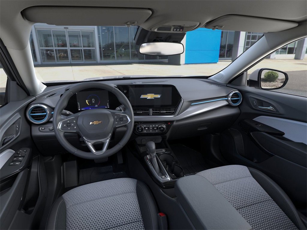 2026 Chevrolet Trax LT photo 13