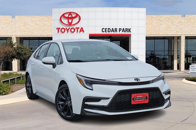 2024 Toyota Corolla SE's photo