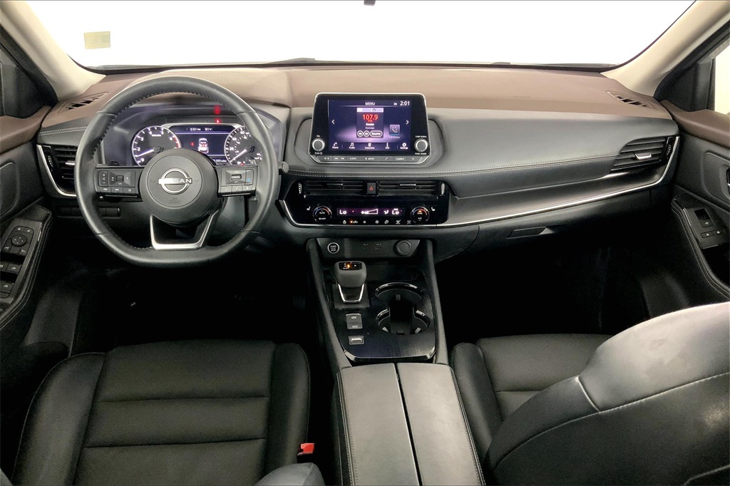 2023 Nissan Rogue SV photo 15