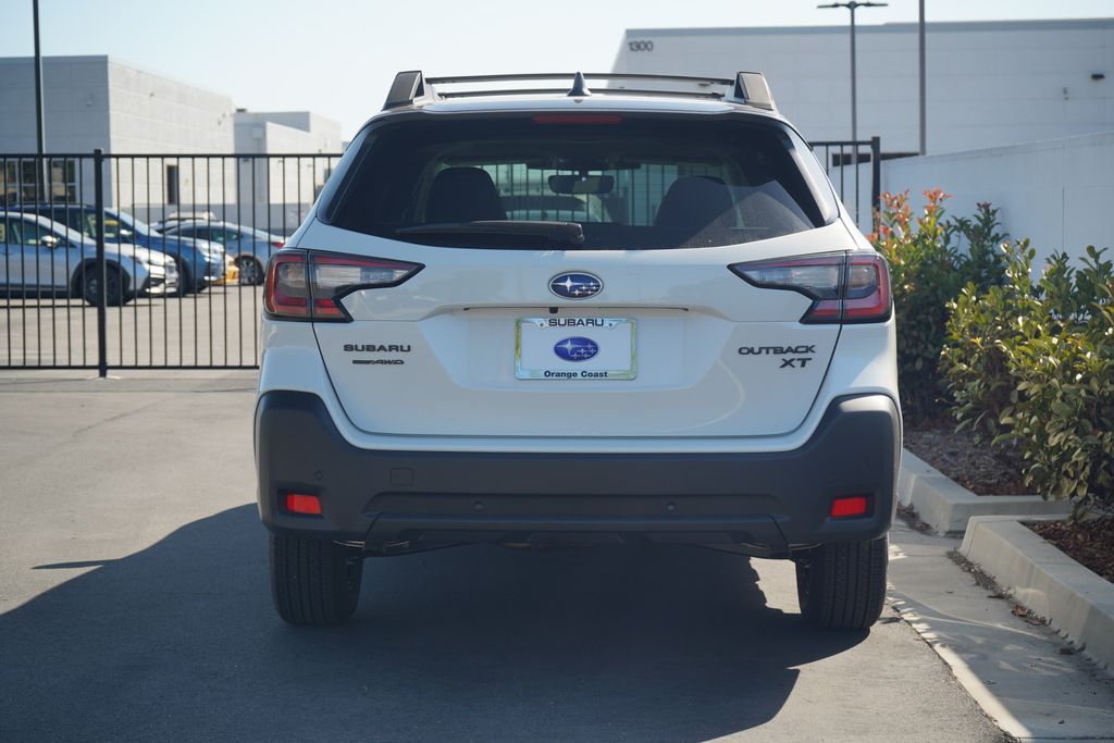 2025 Subaru Outback Onyx Edition XT photo 3