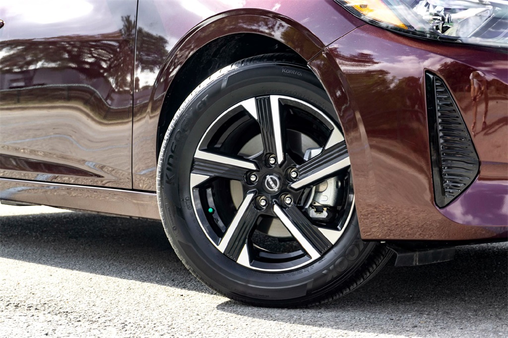 2025 Nissan Sentra SV photo 2