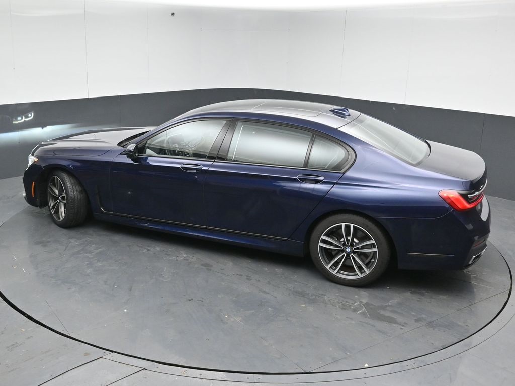 2022 BMW 750LI - Image 42
