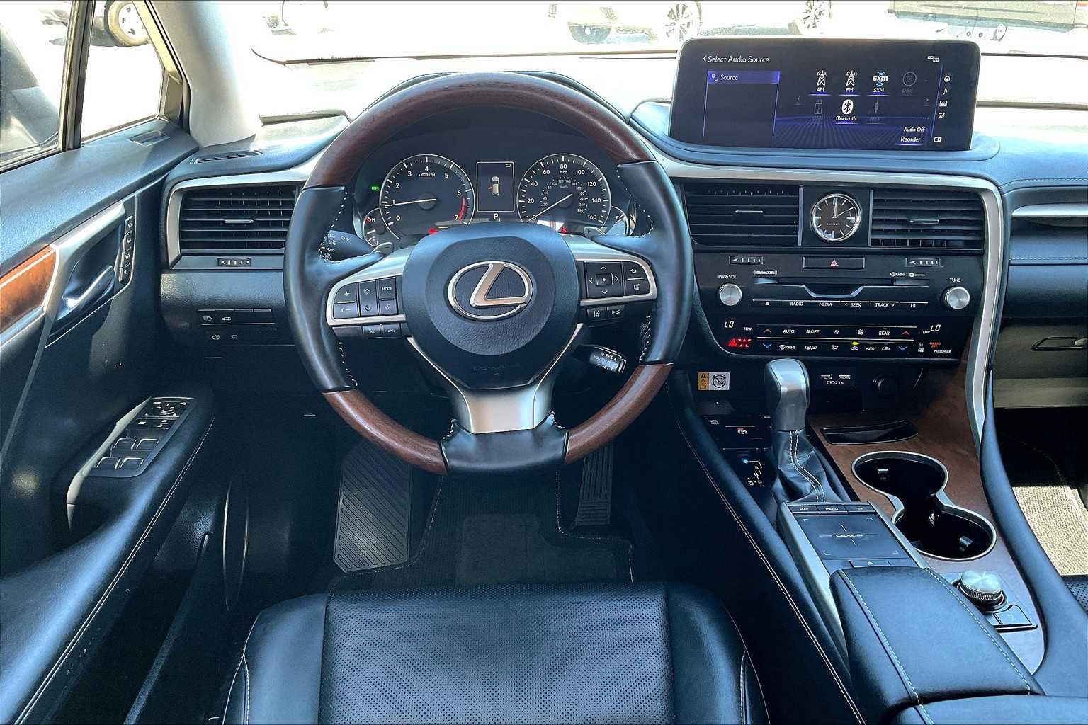 2022 Lexus RX 350L photo 5