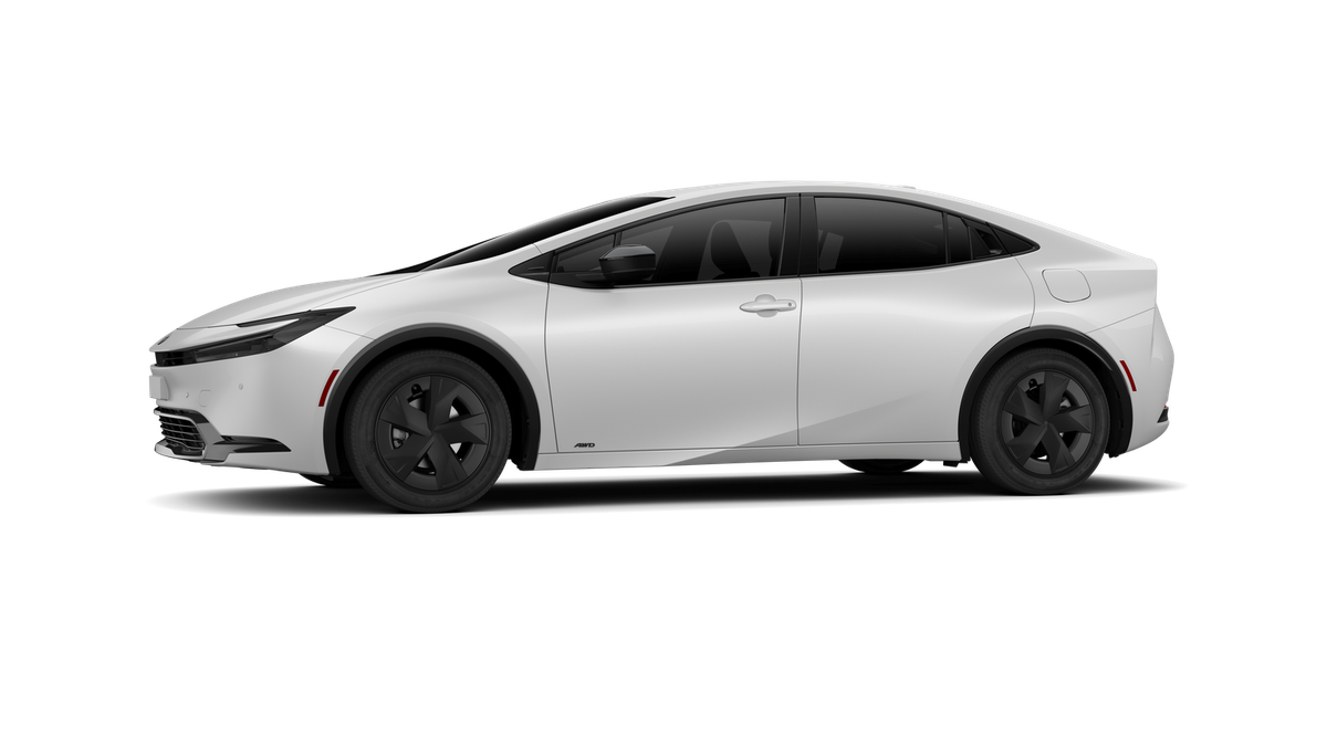 2026 Toyota Prius LE photo 3