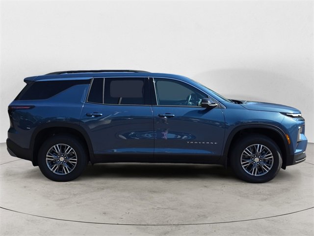 2025 Chevrolet Traverse photo 6
