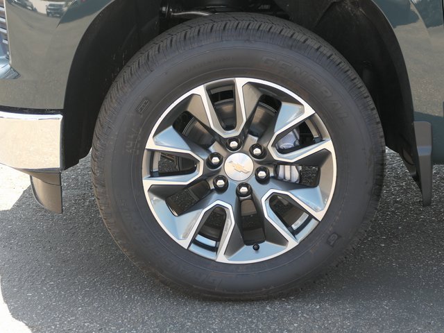 2025 Chevrolet Silverado 1500 LT photo 11