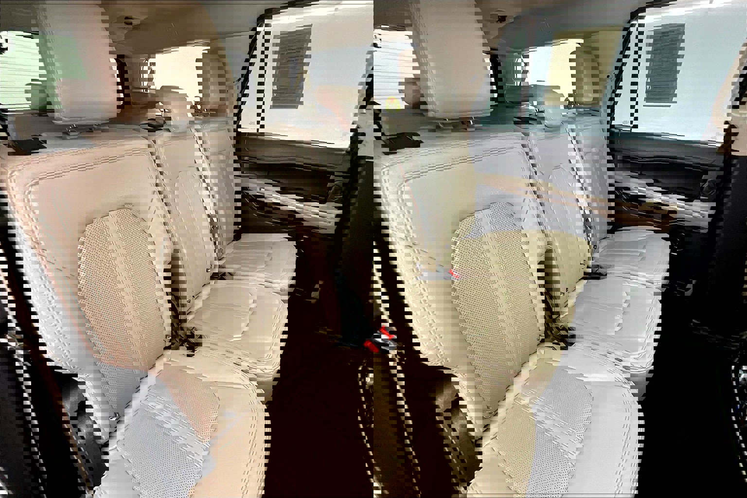 2023 Ford Expedition MAX Limited photo 17