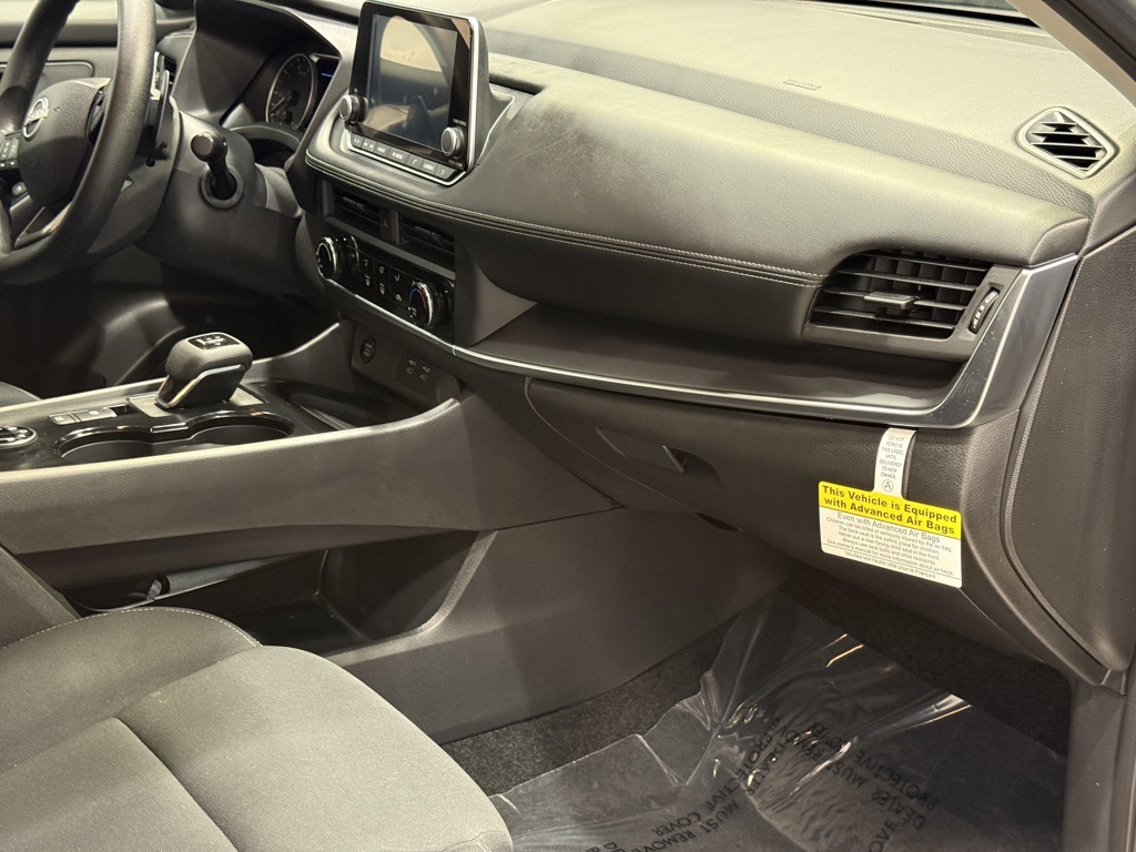 2025 Nissan Rogue S AWD photo 32