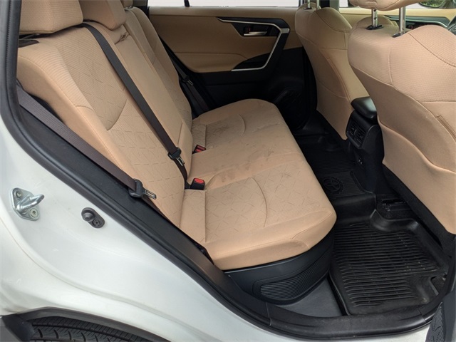 2019 Toyota RAV4 Hybrid XLE photo 23