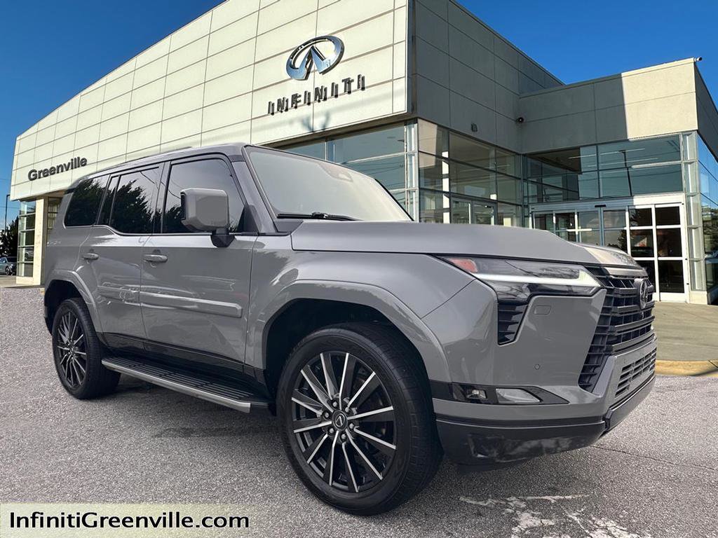 2024 Lexus GX Luxury's photo