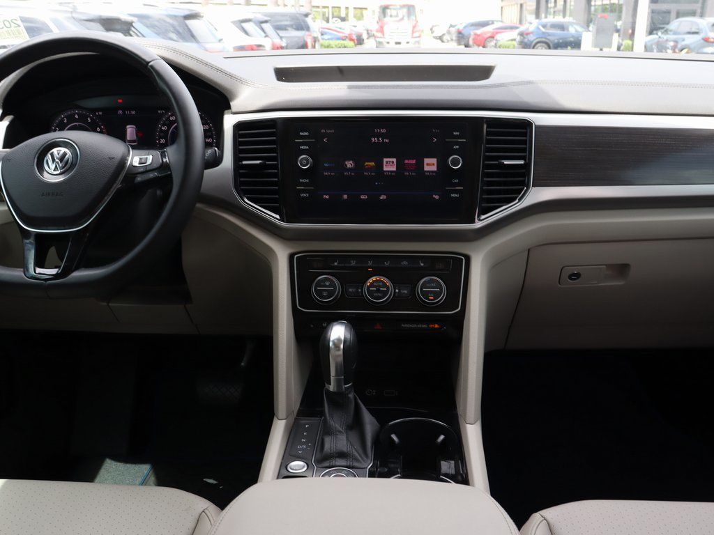 2019 Volkswagen Atlas SEL photo 25