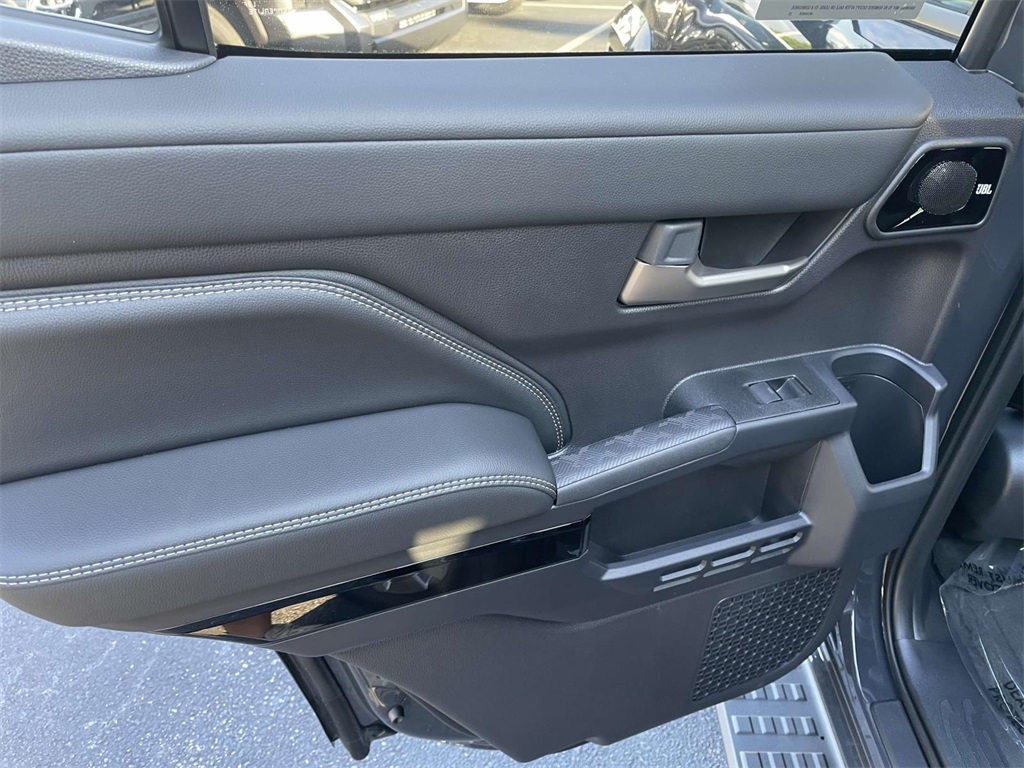 2025 Toyota 4Runner Limited photo 11