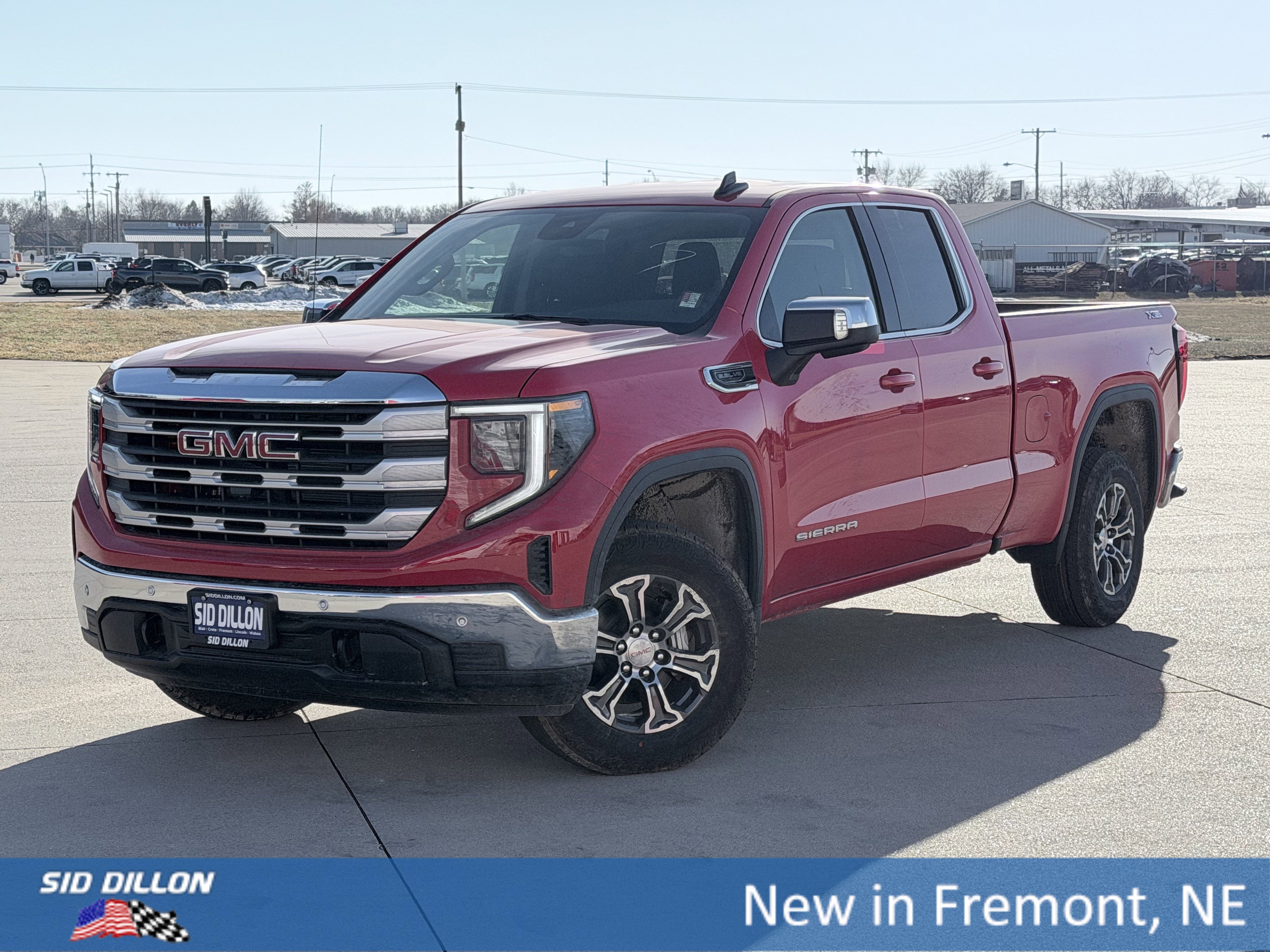 2026 GMC Sierra 1500 SLE's photo