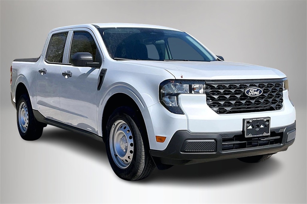 2025 Ford Maverick XL's photo