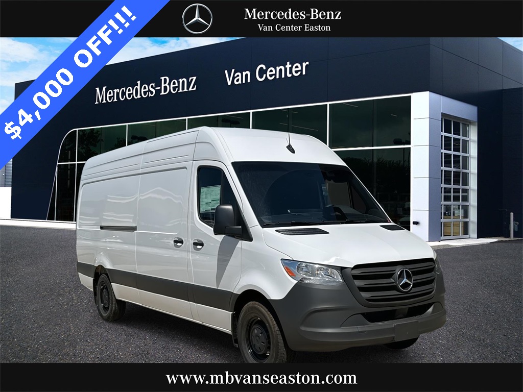 2025 Mercedes-Benz Sprinter Cargo Van Base's photo