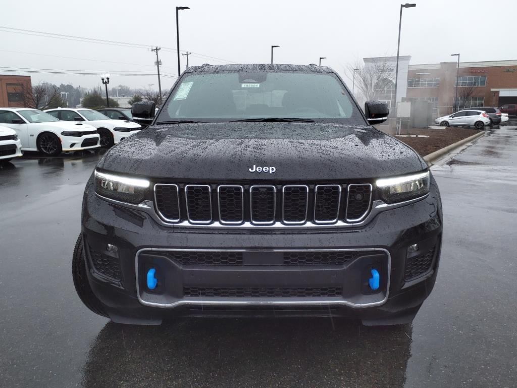 2024 Jeep Cherokee Overland photo 2