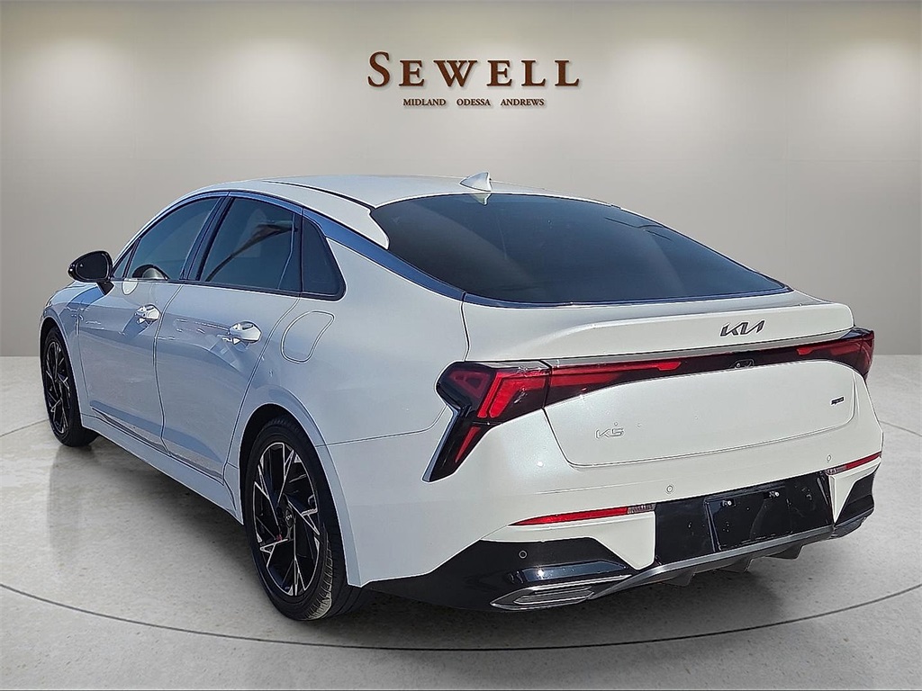 2025 Kia K5 GT-Line photo 3