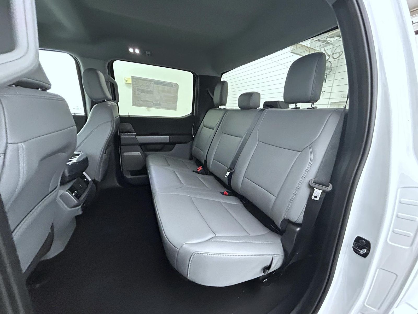 2025 Ford F-150 Lightning photo 19