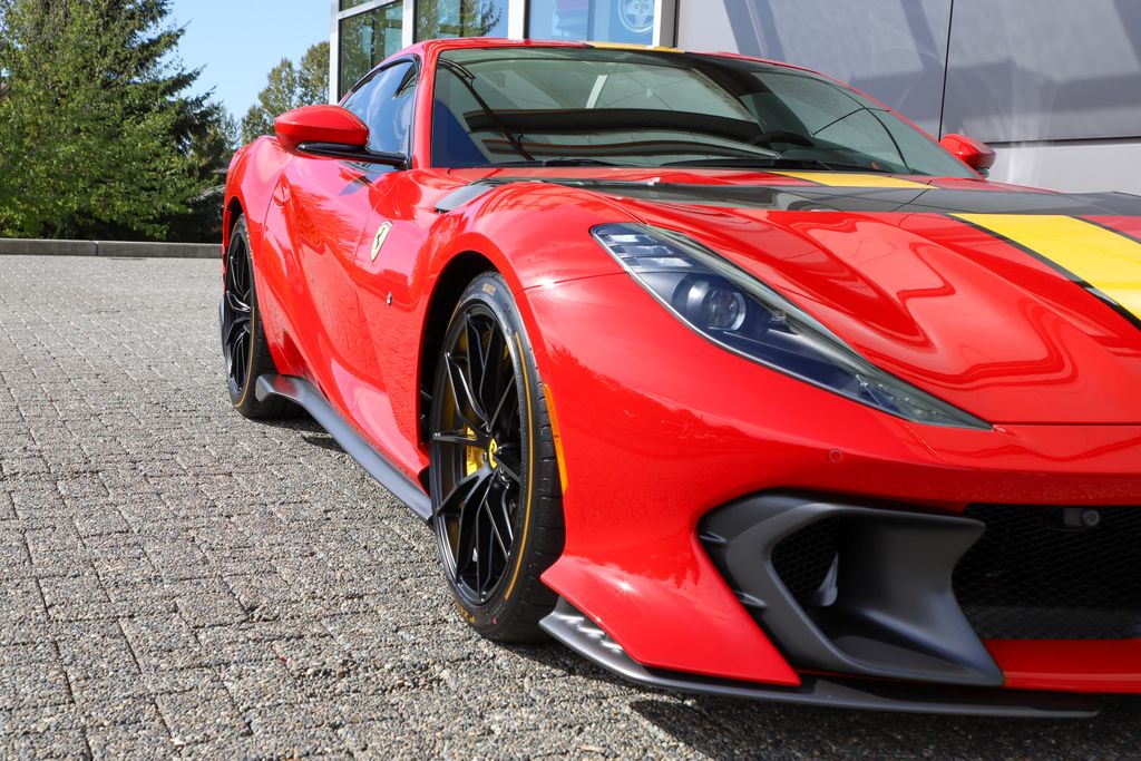 2023 Ferrari 812 Competizione photo 39