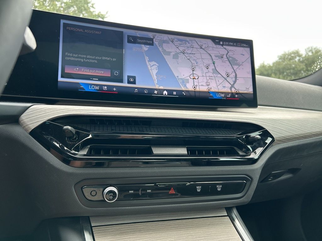 2025 Bmw 330i photo 23