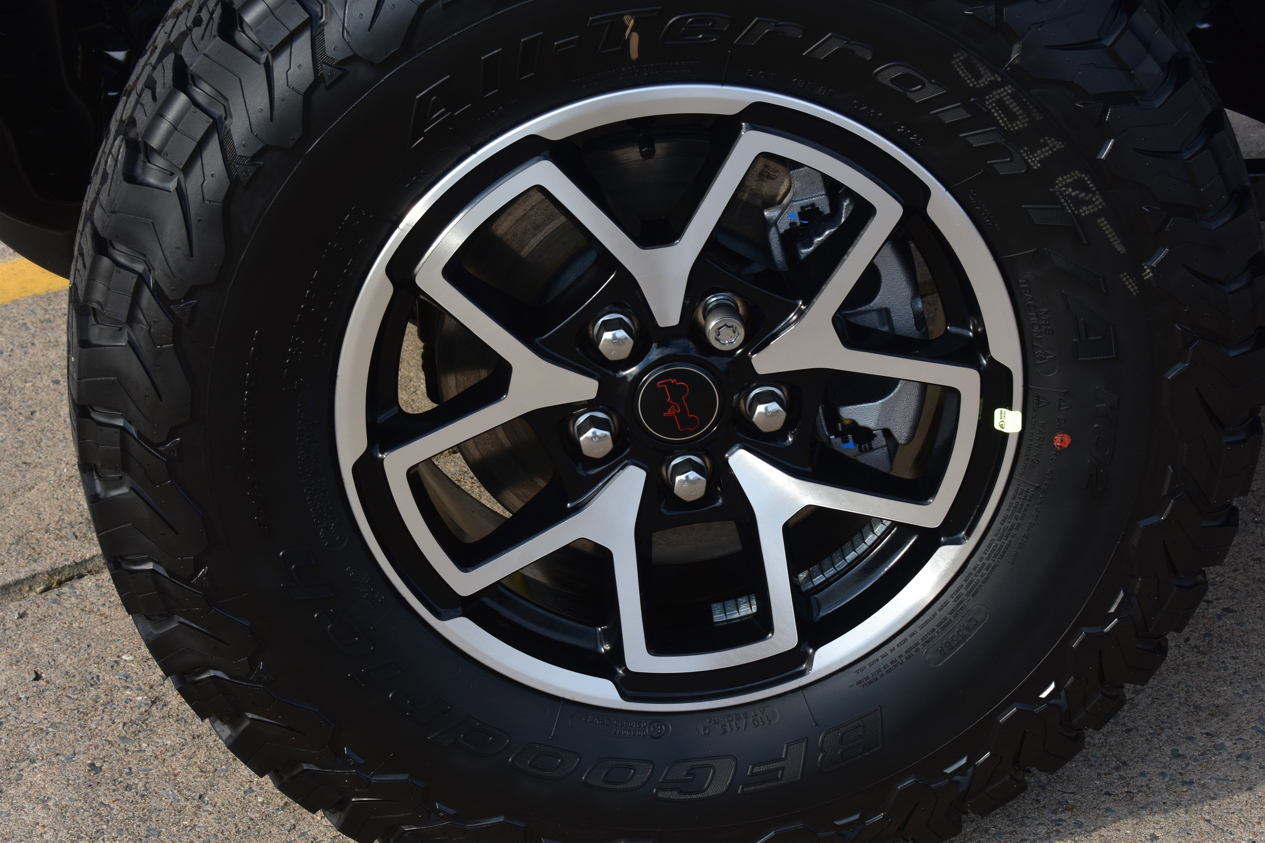 2025 Jeep Wrangler Rubicon photo 4